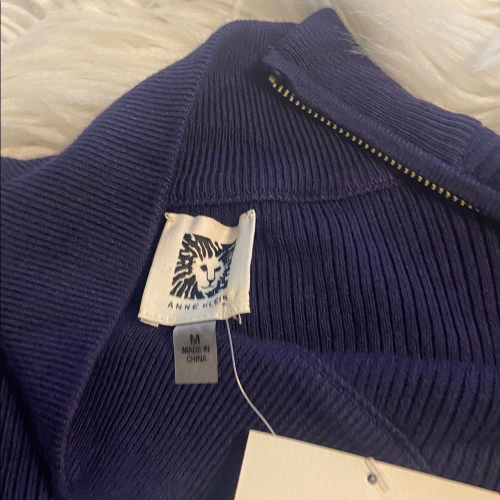 Anne Klein Dark Blue Turtleneck Sweater size M brand new with tag length 26” - Picture 11 of 12